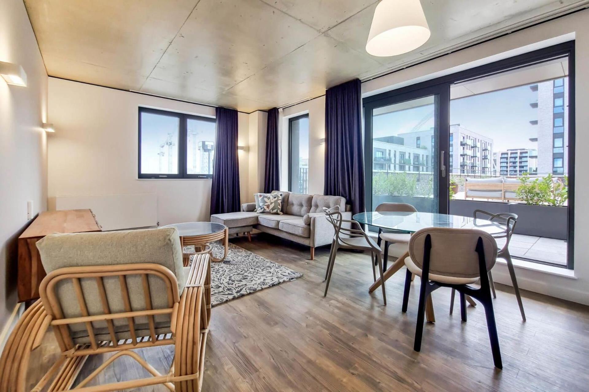 Botanical-Inspired Apartments At Repton Gardens Right In The Heart Of Wembley Park London Exteriör bild