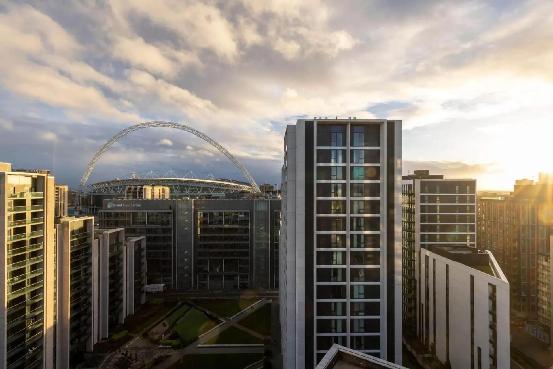 Botanical-Inspired Apartments At Repton Gardens Right In The Heart Of Wembley Park London Exteriör bild